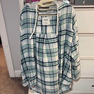 American Eagle Women’s Flannel with Hood.